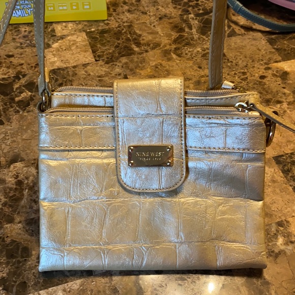 Nine west Crossbody - Picture 1 of 3